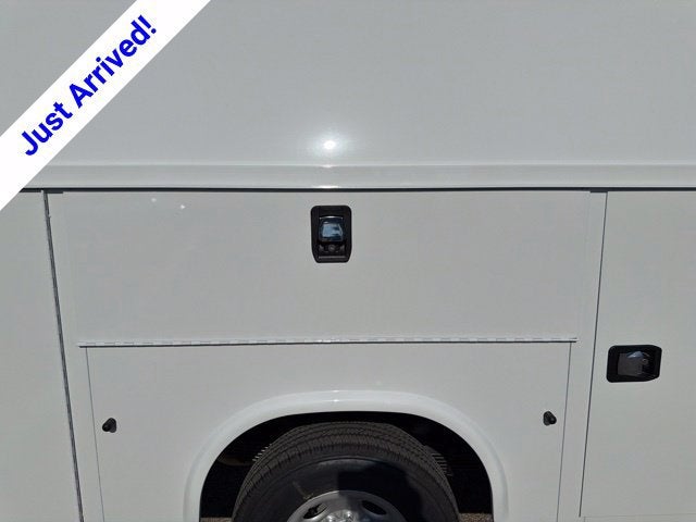 2026 Chevrolet Express Cutaway 3500 1WT
