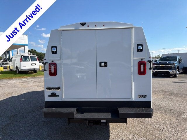 2026 Chevrolet Express Cutaway 3500 1WT