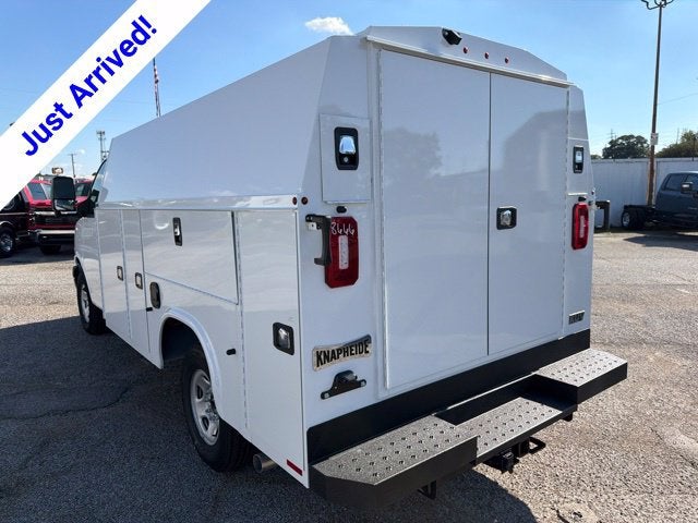 2026 Chevrolet Express Cutaway 3500 1WT