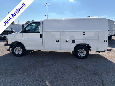 2026 Chevrolet Express Cutaway 3500 1WT