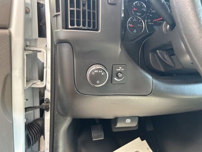 2025 Chevrolet Express Cutaway 3500 1WT