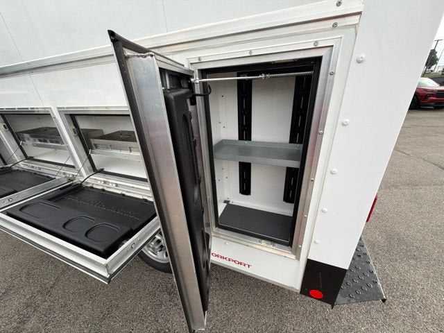 2026 Chevrolet Express Cutaway 3500 1WT