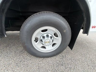 2026 Chevrolet Express Cutaway 3500 1WT