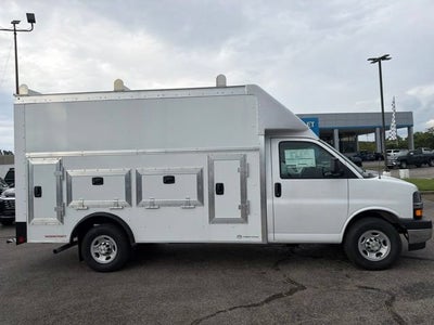2026 Chevrolet Express Cutaway 3500 1WT