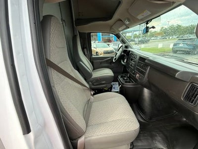 2026 Chevrolet Express Cutaway 3500 1WT