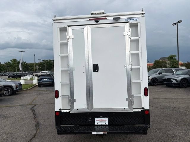 2026 Chevrolet Express Cutaway 3500 1WT