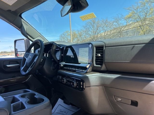 2026 Chevrolet Silverado 3500 HD Chassis Cab LT