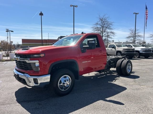2026 Chevrolet Silverado 3500 HD Chassis Cab LT