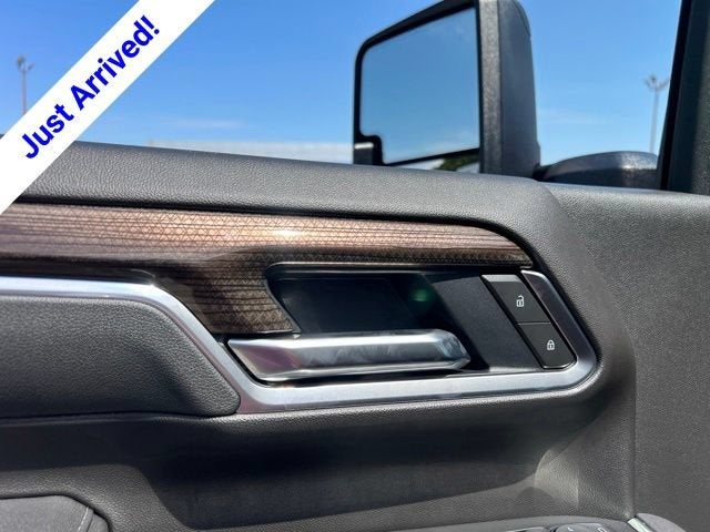 2026 Chevrolet Silverado 3500 HD Chassis Cab LT