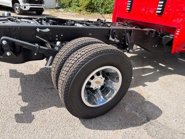 2026 Chevrolet Silverado 3500 HD Chassis Cab LT