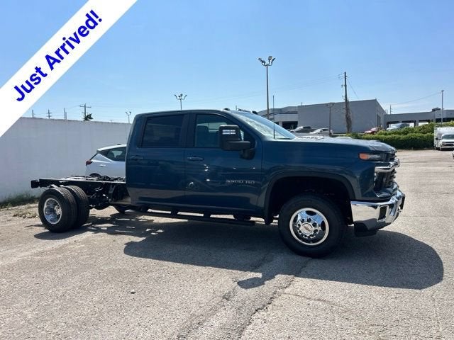 2026 Chevrolet Silverado 3500 HD Chassis Cab LT