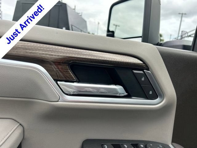 2026 Chevrolet Silverado 3500 HD Chassis Cab LT