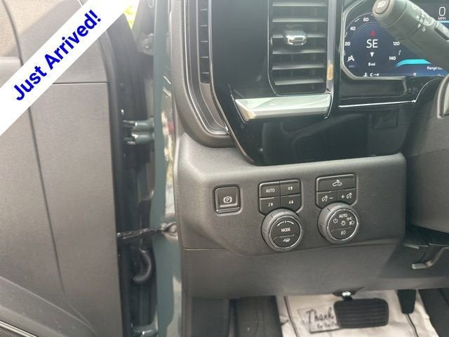 2026 Chevrolet Silverado 3500 HD Chassis Cab LT