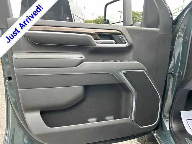 2026 Chevrolet Silverado 3500 HD Chassis Cab LT