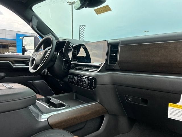 2026 Chevrolet Silverado 3500 HD High Country DRW