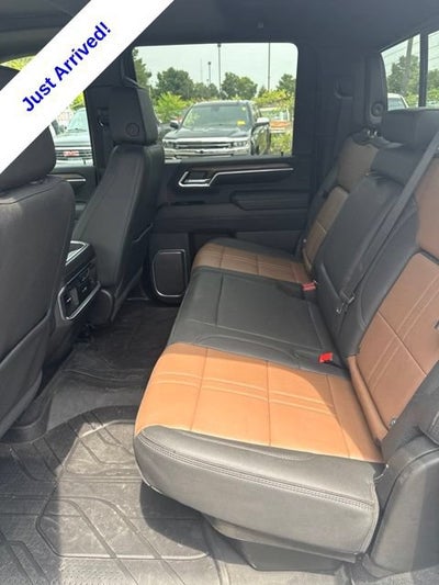 2025 Chevrolet Silverado 3500 HD High Country