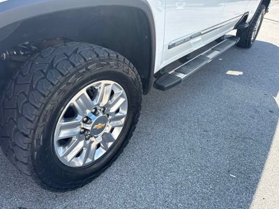 2025 Chevrolet Silverado 3500 HD High Country