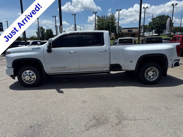 2026 Chevrolet Silverado 3500 HD High Country DRW