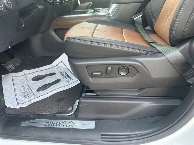 2026 Chevrolet Silverado 3500 HD High Country DRW