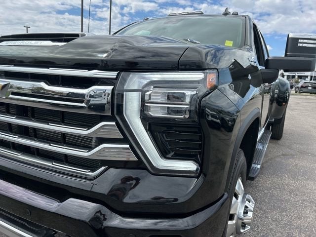 2024 Chevrolet Silverado 3500 HD High Country DRW