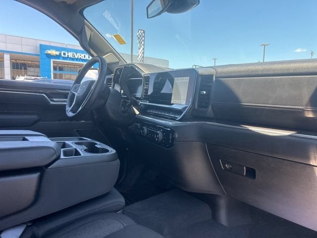 2025 Chevrolet Silverado 1500 LT (2FL)