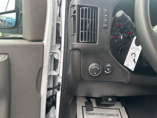 2025 Chevrolet Express Cargo 2500 WT