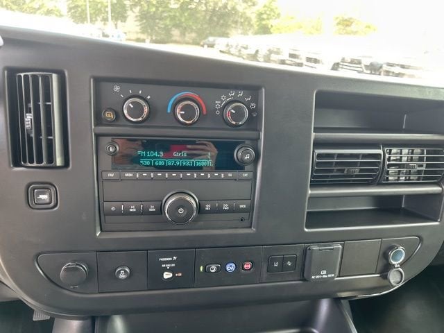 2025 Chevrolet Express Cargo 2500 WT