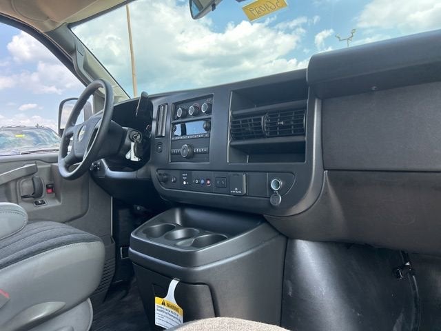 2025 Chevrolet Express Cargo 2500 WT