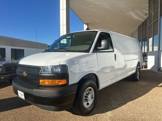 2025 Chevrolet Express Cargo 2500 WT