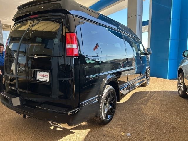 2026 Chevrolet Express Cargo WT