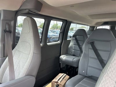 2025 Chevrolet Express Cargo WT