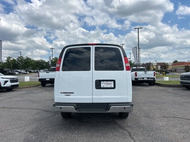 2025 Chevrolet Express Cargo WT