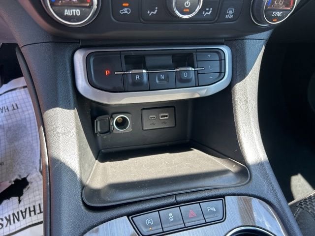 2022 GMC Acadia SLE