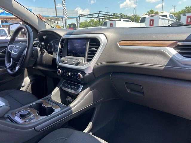 2022 GMC Acadia SLE