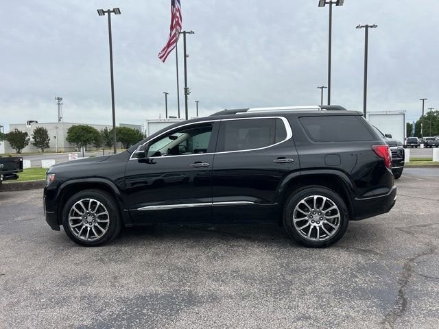 2023 GMC Acadia Denali
