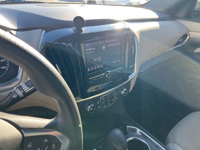 2022 Chevrolet Traverse LS