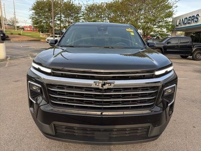 2024 Chevrolet Traverse LT