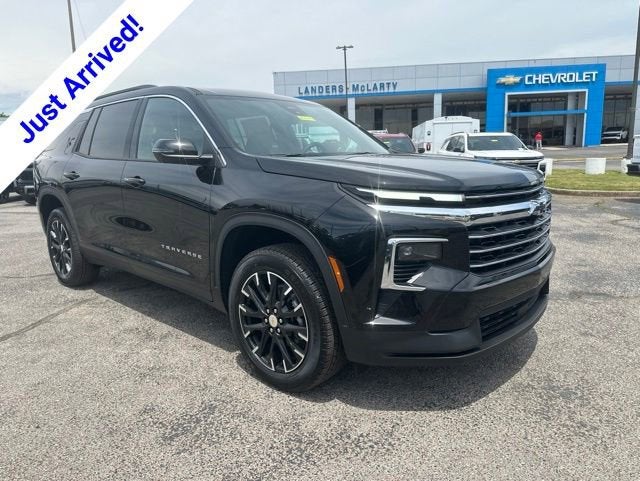 2026 Chevrolet Traverse FWD LT's photo