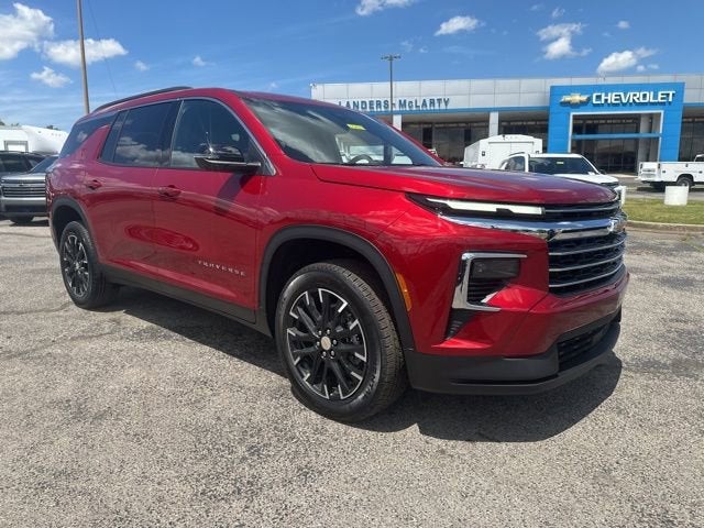 2026 Chevrolet Traverse FWD LT's photo