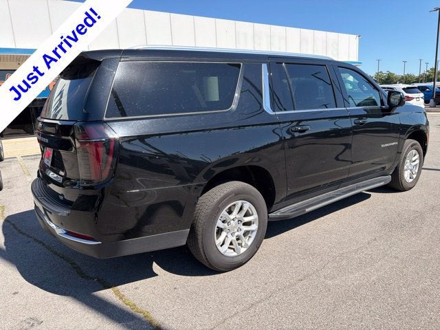 2025 Chevrolet Suburban LT