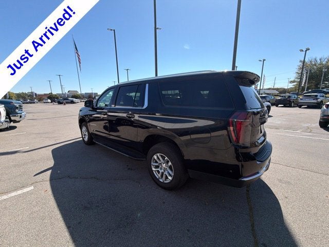 2025 Chevrolet Suburban LT
