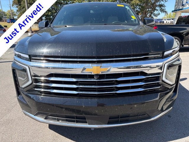 2025 Chevrolet Suburban LT
