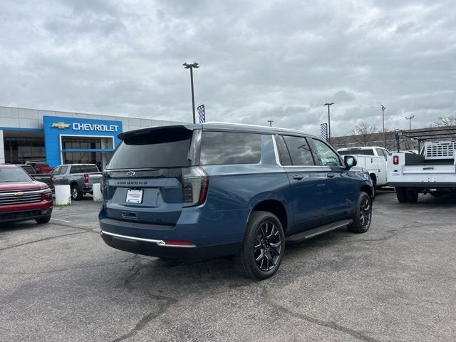 2026 Chevrolet Suburban LT