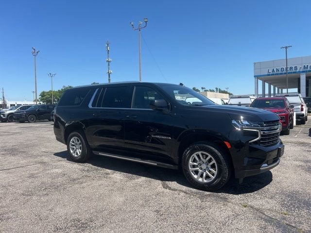 2024 Chevrolet Suburban LT