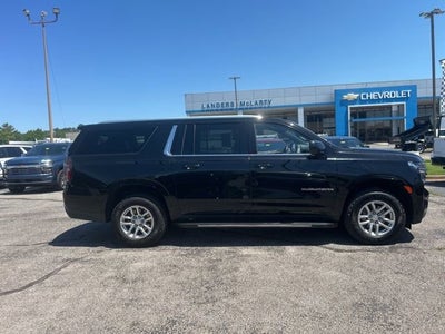 2024 Chevrolet Suburban LT