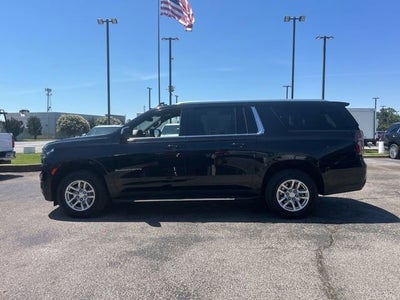 2024 Chevrolet Suburban LT