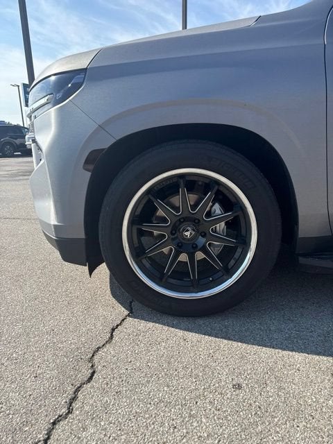 2021 Chevrolet Suburban LT