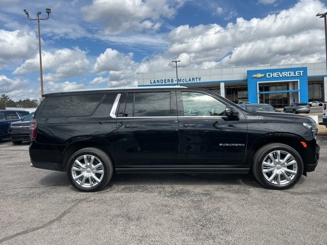 2023 Chevrolet Suburban High Country