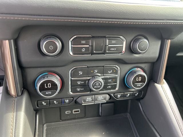 2023 Chevrolet Suburban High Country