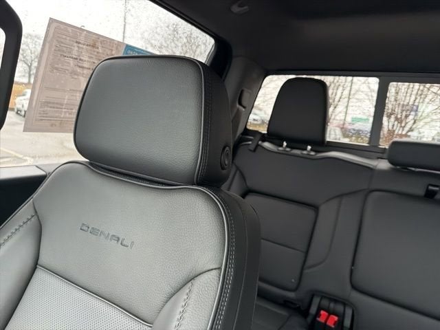 2025 GMC Sierra 2500 HD Denali